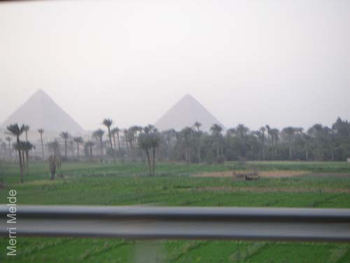 7_312_Pyramids